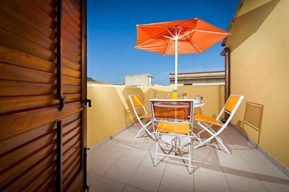 Residence Mareluna Castellammare del Golfo Buitenkant foto